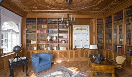 II. kerületben, reprezentatív környéken, csendes utcában kiadó bruttó 840 nm, nettó 658 nm területű villa, 1300 nm-es telken.

Az épület 1932-ben épül...