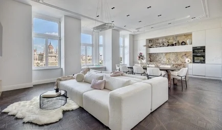 Az apartman egy kivételesen előkelő és exkluzív helyen található, páratlan kilátást nyújtva Budapest legikonikusabb nevezetességére. A Parlament épüle...