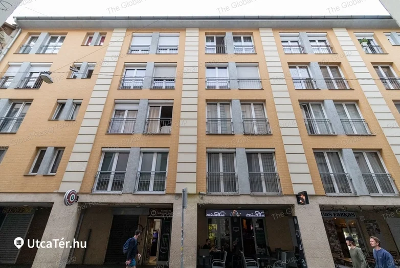 Eladó napfényes, örökpanorámás lakás Belső-Erzsébetvárosban – kiváló befektetési lehetőség!

A belváros szívében, mégis csendes környezetben, a 2000-e...