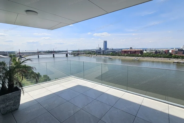 Luxus 3 hálószobás vízparti lakás örökpanorámás kilátással a Dunára – Budapest, IX. kerület

Irányár: 1 600 000 €
10. emelet
Belső terület: 135 m² | T...