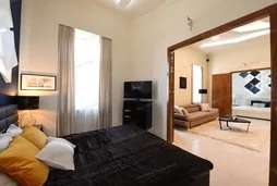 We offer for rent This unique 2 and a half bedroom apartment. It is located right next to the Mátyás pince and the Erzsébet bridge, next to the Danube...