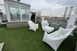 KIADÓ TETŐTERASZOS LAKÁS A BELVÁROSBAN!

 

Budapest VI. kerületében, a Podmaniczky utcában, Bajcsy Zsilinszky út közelében, 2025. január 25-től kiadó...