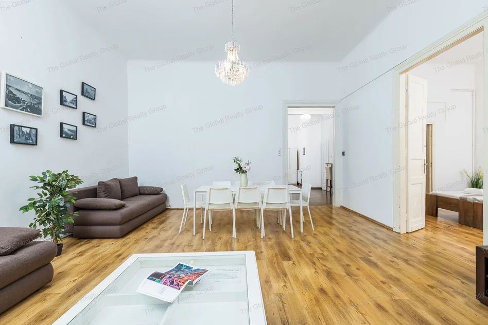  

Első osztályú Airbnb befektetési lehetőség Budapest belvárosában!

Bevált Airbnb portfólió | Magas megtérülés: 10–12% évente | Stabil jövedelemáram...
