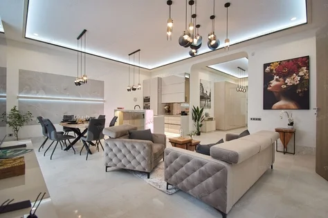 Eladó: Teljeskörűen Felújított, 2 Hálószobás Lakás Budapest Belvárosában

Október 6. utca — V. kerület


96 m²-es, exkluzív anyagokkal és prémium dizá...